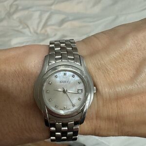 Gucci mother of pearl datejust watch